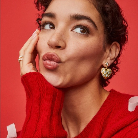 BRAND NEW Kendra Scott Holland Gold Heart Drop Earrings in White CZ - Picture 3 of 4